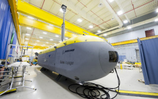 Unmanned undersea vehicle employs hybrid power system to operate for months