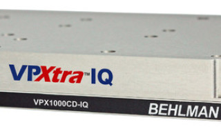 Intelligent power supply delivers 700 watts of DC power
