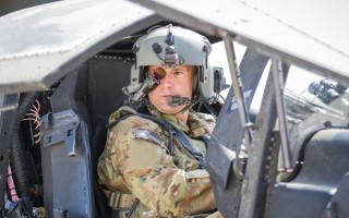 Helmet displays for AH-64 Apaches to be delivered to Army