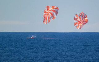 Artemis II splashdown image: NASA/Bill Ingalls