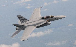 Advanced Super Hornet increases stealth signature, combat radius